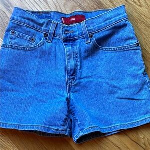 Levi’s shorts low rise size 5